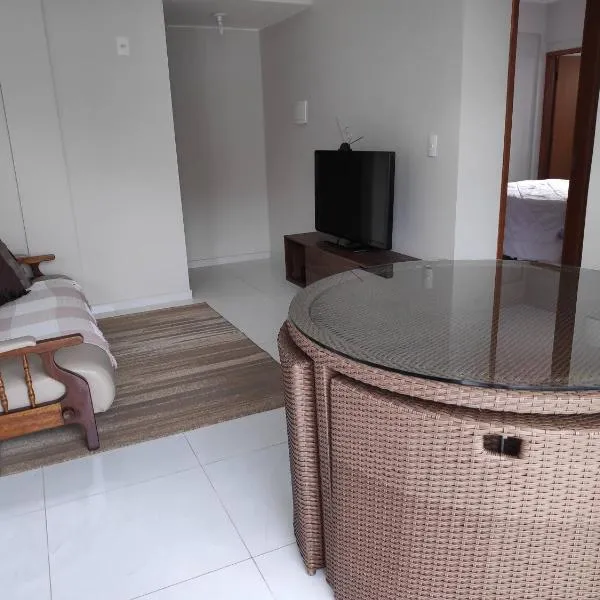 Apartamento Ar condicionado, varanda, 2 vagas garagem