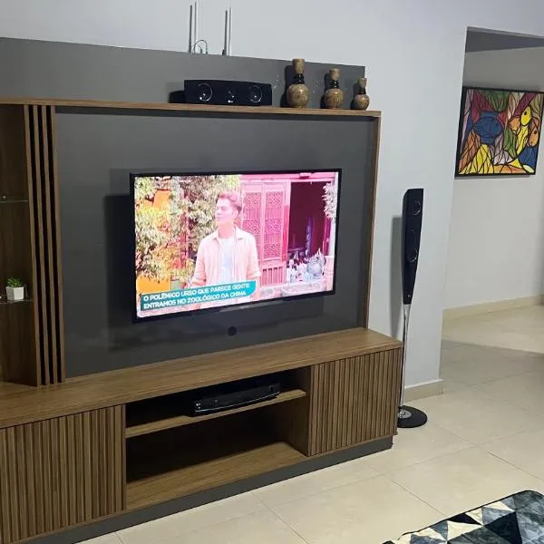 Linda casa em condomínio fechado