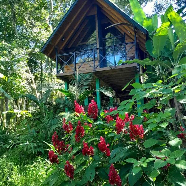 Cabana com Cachoeira Privativa