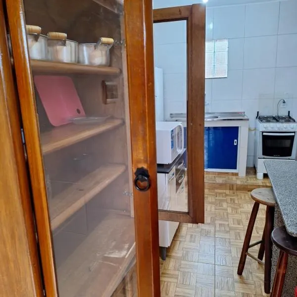 Quitinetes toda mobiliada em Araruama