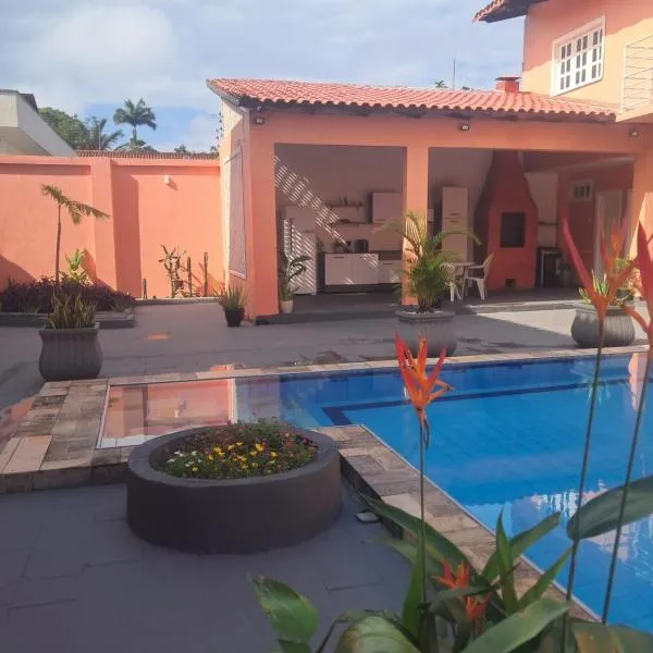 Casa Rosa Suites de Hóspedes a 3 min de caminhada da Praia da Ponta N