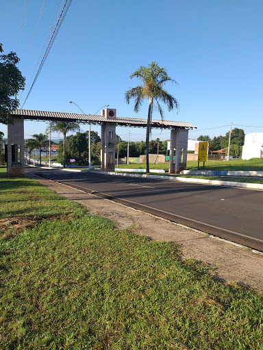 Melhores Hotéis Baratos Perto de Pratânia, São Paulo 2025